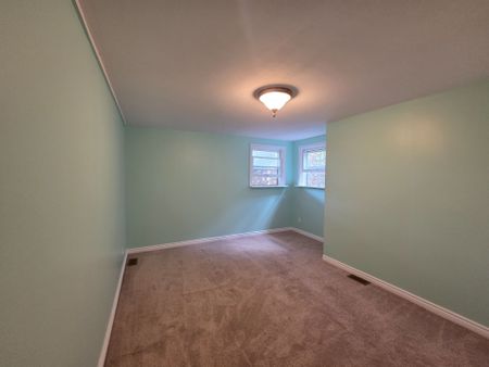 For Lease - 20336 Bathurst Street Unit# 2B, East Gwillimbury, Ontario - Photo 5