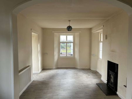 Please email to receive a Register of Interest form - Detached lodge forming part of a private Estate to let on a new tenancy - Photo 2