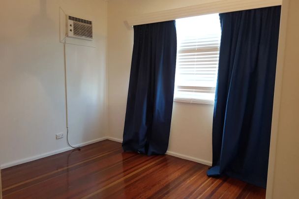 Spacious & modern delight in a convenient location! - Photo 1