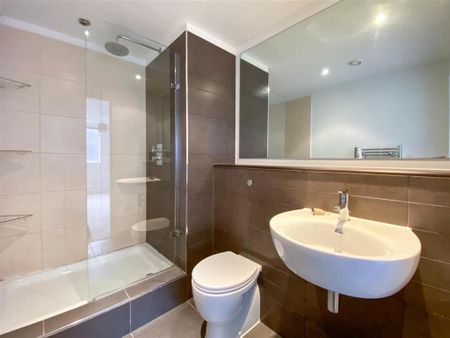 2 bedroom apartment to rent - Photo 2