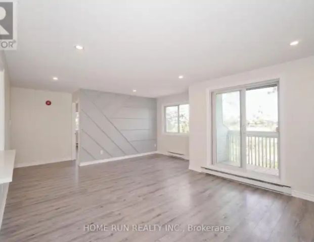 303 - 214 VIEWMOUNT DRIVE | 303 - 214 VIEWMOUNT DRIVE, Ottawa - Photo 1