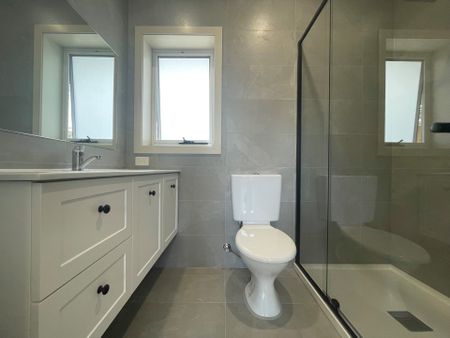 FULLY RENOVATED STYLISH TWO BEDROOM UNIT - Photo 5