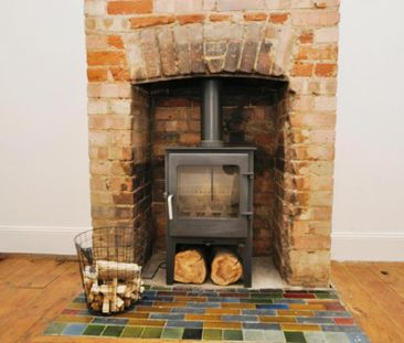 2 bedroom terraced house to rent - Photo 4