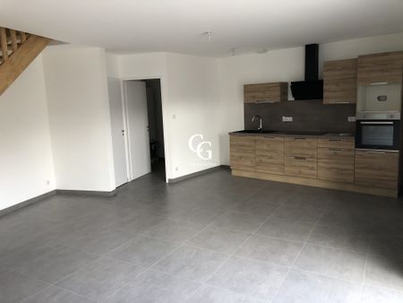 Location Maison 3 pièces 70m² VIEILLEVIGNE 44116 - Photo 2