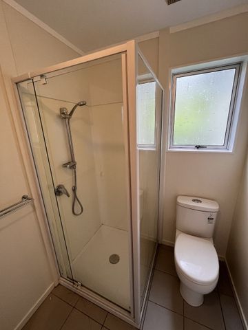 Executive Living in Newlands – Stunning Two-Bedroom Townhouse - Photo 3