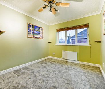 3 bedroom semi-detached house to rent - Photo 3