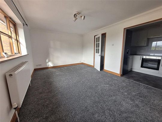 2 bedroom maisonette to rent - Photo 1