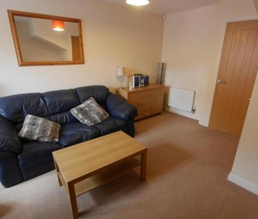 2 bedroom terraced house to rent - Photo 6
