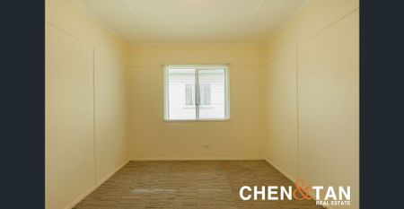 Charming Home in Prime Upper Mount Gravatt Location *Break Lease* - Photo 3