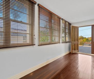 513 Cavendish Road, Coorparoo QLD 4151 - House For Rent | Domain - Photo 5