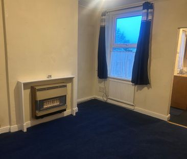 NottinghamRoad, Eastwood, NOTTINGHAM - Photo 1