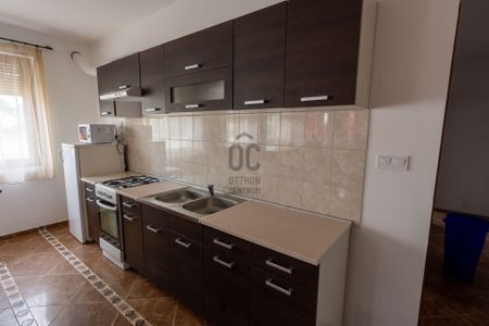 Kiadó családi ház, H502541 - Fotó 2