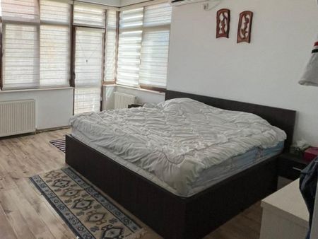 Vilă pretabilă sediu firma sau clinica, trafic rutier inte - Fotografie 4