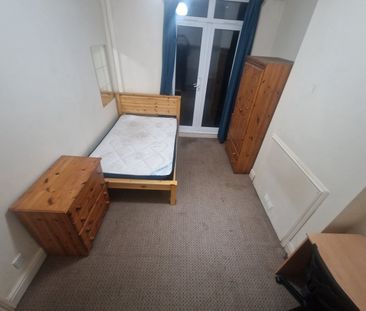 Room in a Shared House, Harrow Road, B29 - Photo 2