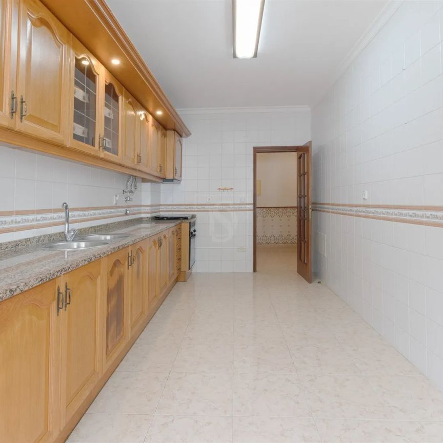 Flat T3 - Photo 1