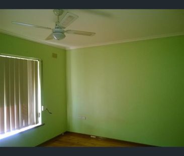 7 Glover Avenue, Pooraka, SA 5095 - Photo 3