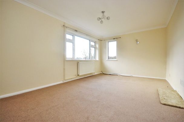 St. Clements, CM6, Dunmow - Photo 1