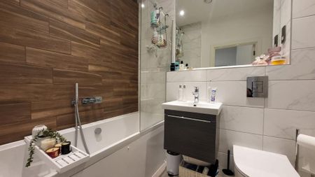 1 bedroom flat to rent - Photo 4