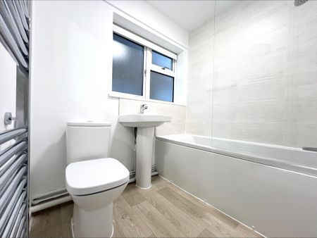 Redhorn Gardens, Devizes - Photo 5