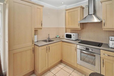 1 bedroom flat to rent - Photo 5