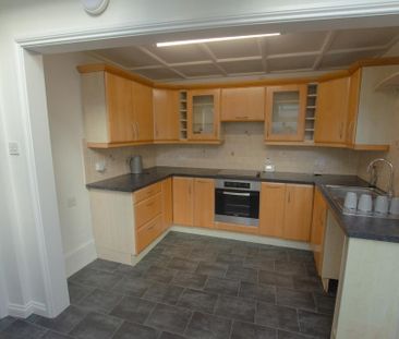 2 bedroom terraced house to rent - Photo 5