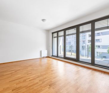 Pronájem bytu 2+kk • 58 m² bez realitkyU Mlýnského kanálu, Praha - ... - Photo 1