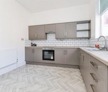 3 bedroom property to rent - Photo 2