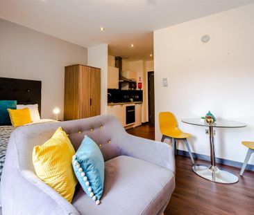 Studio to rent - Photo 1