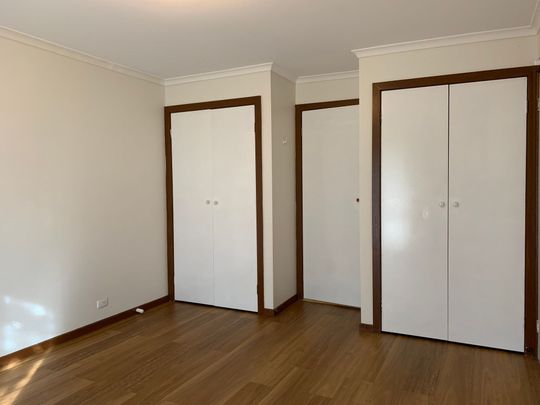 A Cosy Home in Hampton Park - Photo 1