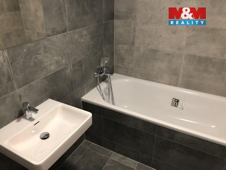 Pronájem bytu 2+kk 58 m² - Fotografie 4