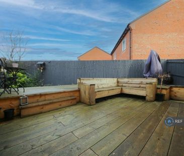 3 bedroom end of terrace house to rent - Photo 4