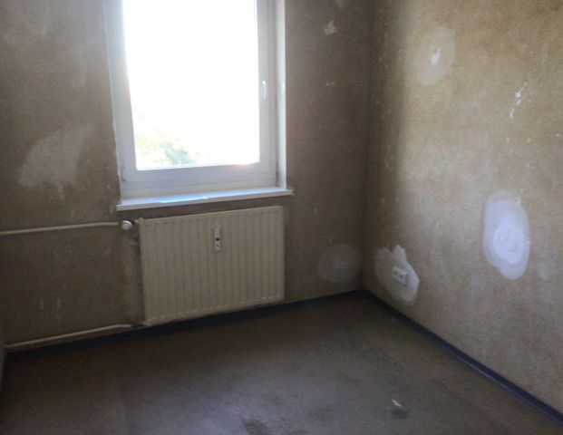 Renovierungsbedürftige Dreizimmerwohnung im 5. OG mit Aufzug und Balkon - Foto 1