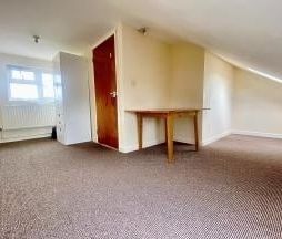 2 Bed Flat, Sunnyside Road, IG1 - Photo 3