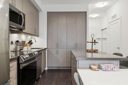 For Lease - 95 Oneida Crescent Unit# 202, Richmond Hill, Ontario - Photo 3