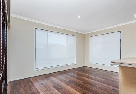 “Family-Sized Comfort in an Unbeatable Location” - Photo 5