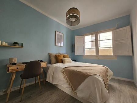 Carrer de les Penedides, Barcelona, Catalonia 08001 - Photo 3