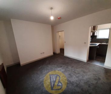 1 bedroom block of apartments to rent - Photo 4