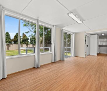 Delightful Light Filled Family Home - Photo 3