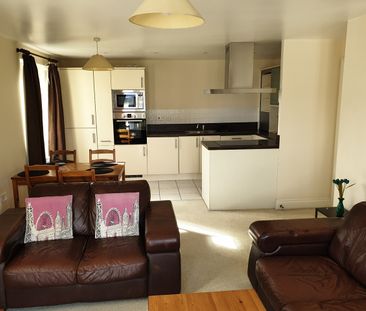 2 Bed Flat, Napier Road, RG1 - Photo 1