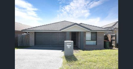 Contemporary Living with Room to Grow - Photo 3