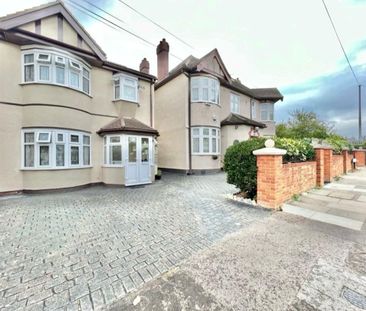 1 Bed Flat, Highcliffe Gardens, IG4 - Photo 6