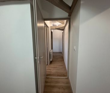 Location Appartement 3 pièces 75m² - Photo 2