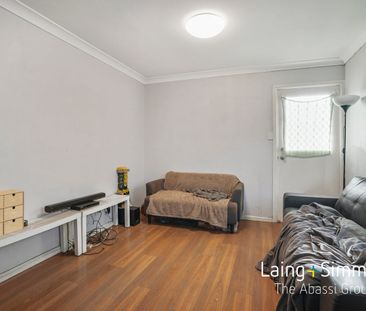 Cozy Two Bedroom Granny Flat in an Ideal Location! - Photo 4