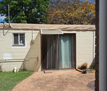 Coopers Plains - Photo 2