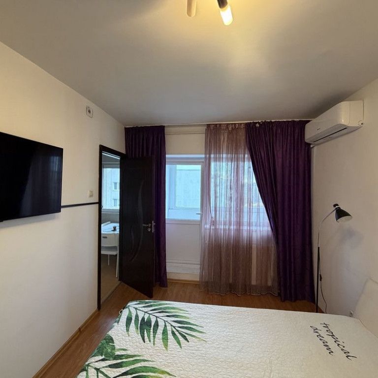 Dristor etaj 8 semidecomandat bloc mixt - Fotografie 1