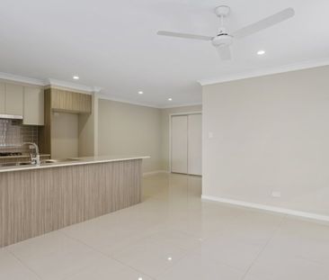1/9 Schofield St, Pimpama QLD 4209 - House For Rent | Domain - Photo 4