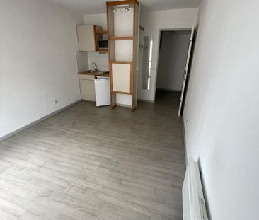 LOCATION d'un appartement T1 (20,1 m² Carrez) non meublé à LYON - Photo 2