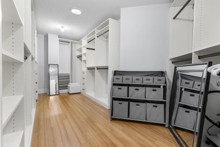 For Lease - 4622 Hewicks Lane, Mississauga, Ontario - Photo 2