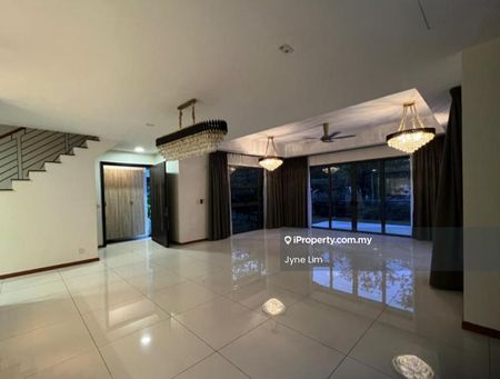 Twin Villa Corner with Private Pool @ Putrajaya, 3 Storey Lakeview Twin Villa Corner with Pool at P, Putrajaya - Photo 2