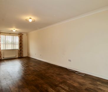 Kedleston Road, Park Farm, Peterborough - Photo 2